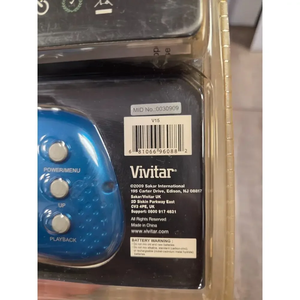 Vivitar Freelance 2.1 MP Digital Camera 1.4